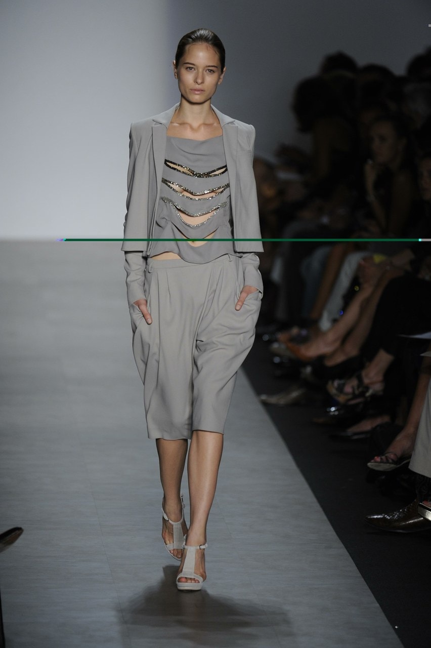 New York Fashion Week Primavera/Estate 2010 MaxAzria