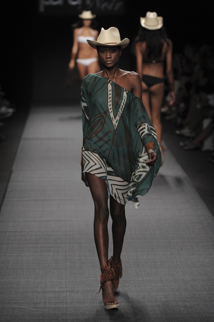 Milano Moda Donna Primavera/Estate 2010 Parha Noir
