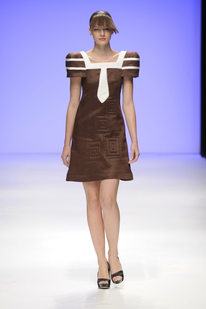 London Fashion Week Primavera/Estate 2010 Paul Costelloe