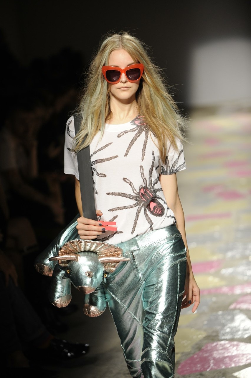Paris Fashion Week Primavera/Estate 2010 Giles Deacon
