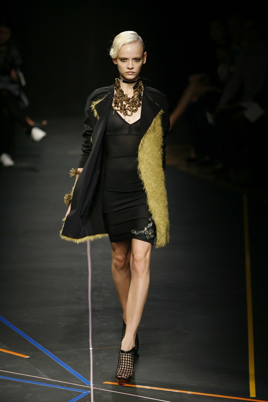 Paris Fashion Week Primavera/Estate 2010 RM by Roland Mouret