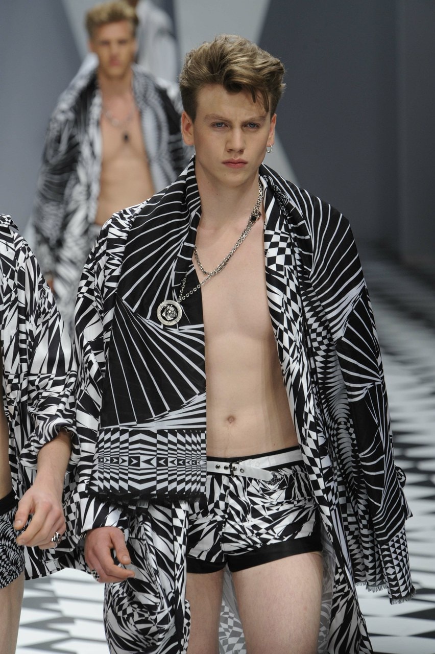 Milano Moda Uomo Primavera/Estate 2011 Versace