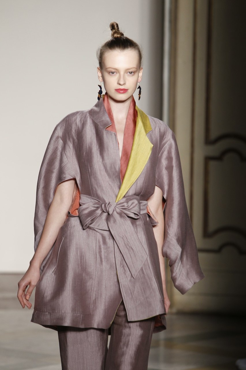 Milano Moda Donna Primavera/Estate 2011 Albino