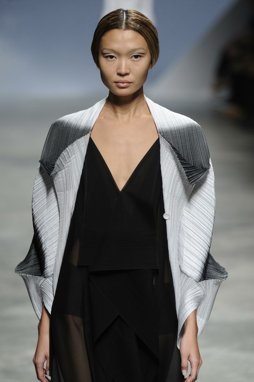 Paris Fashion Week Primavera/Estate 2011 Issey Miyake79