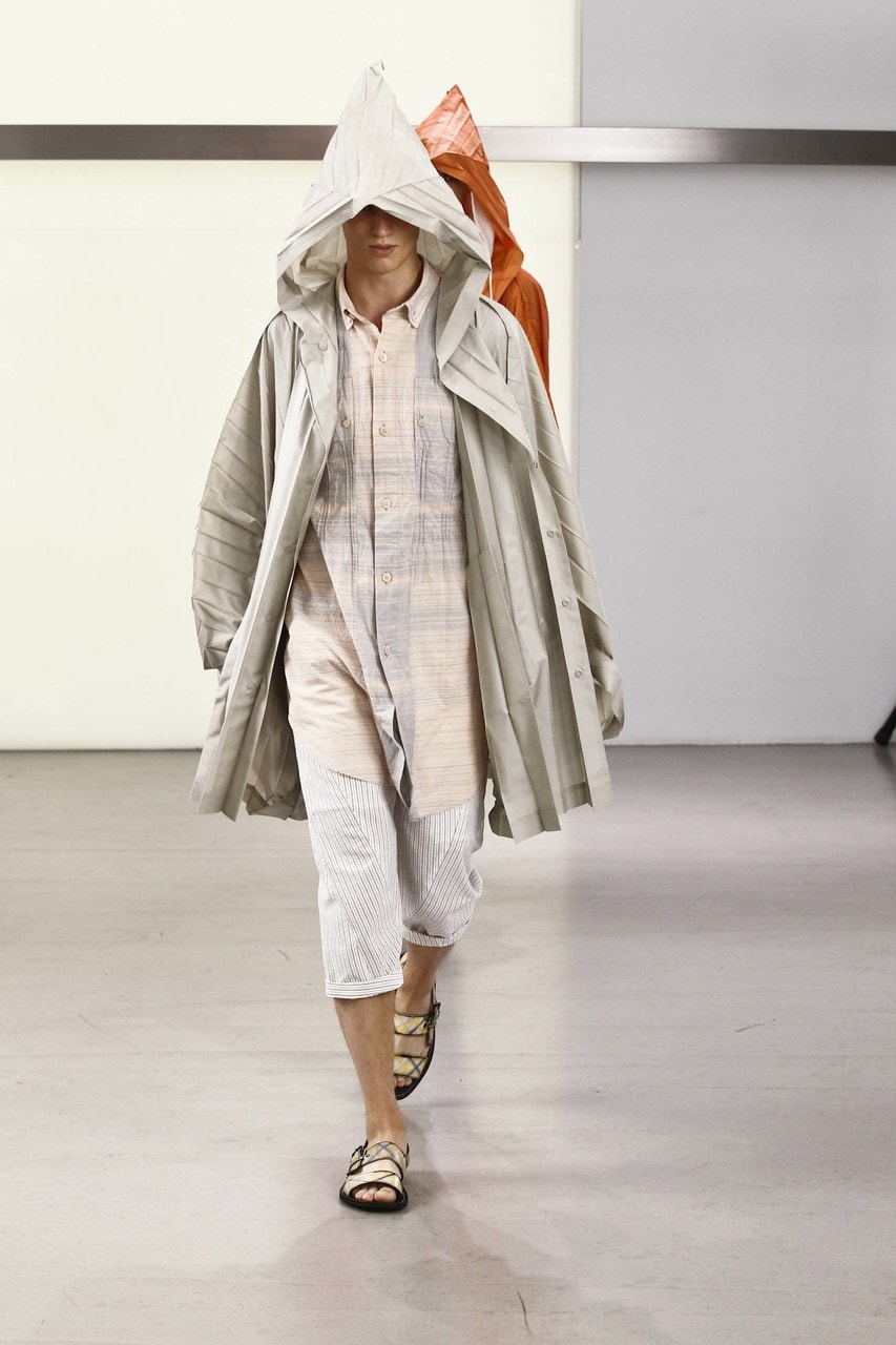 Paris Fashion Week Primavera/Estate 2011 Issey Miyake