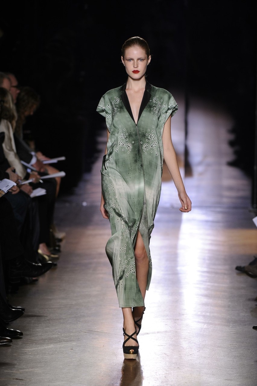 Paris Haute Couture Primavera/Estate 2011 RM by Roland Mouret56