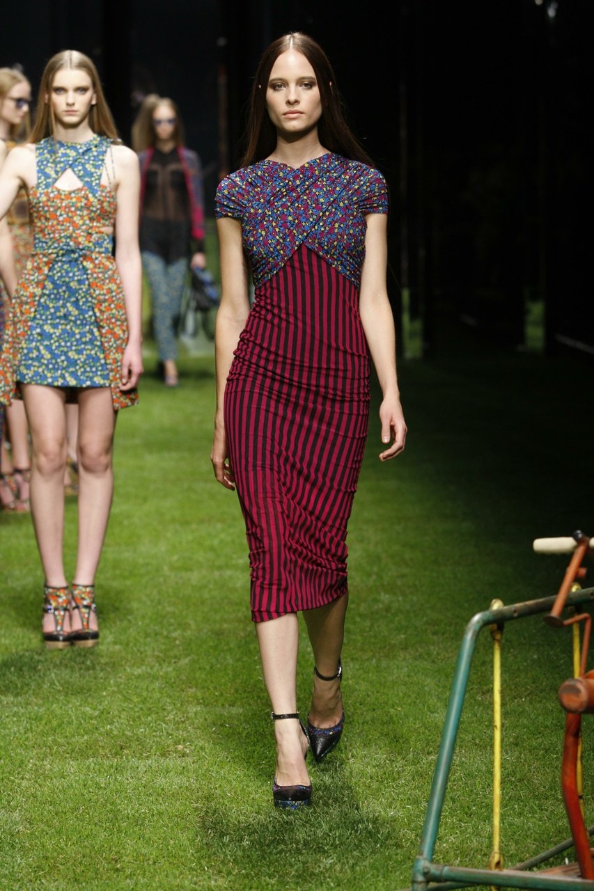 Milano Moda Donna Primavera/Estate 2011 Versus