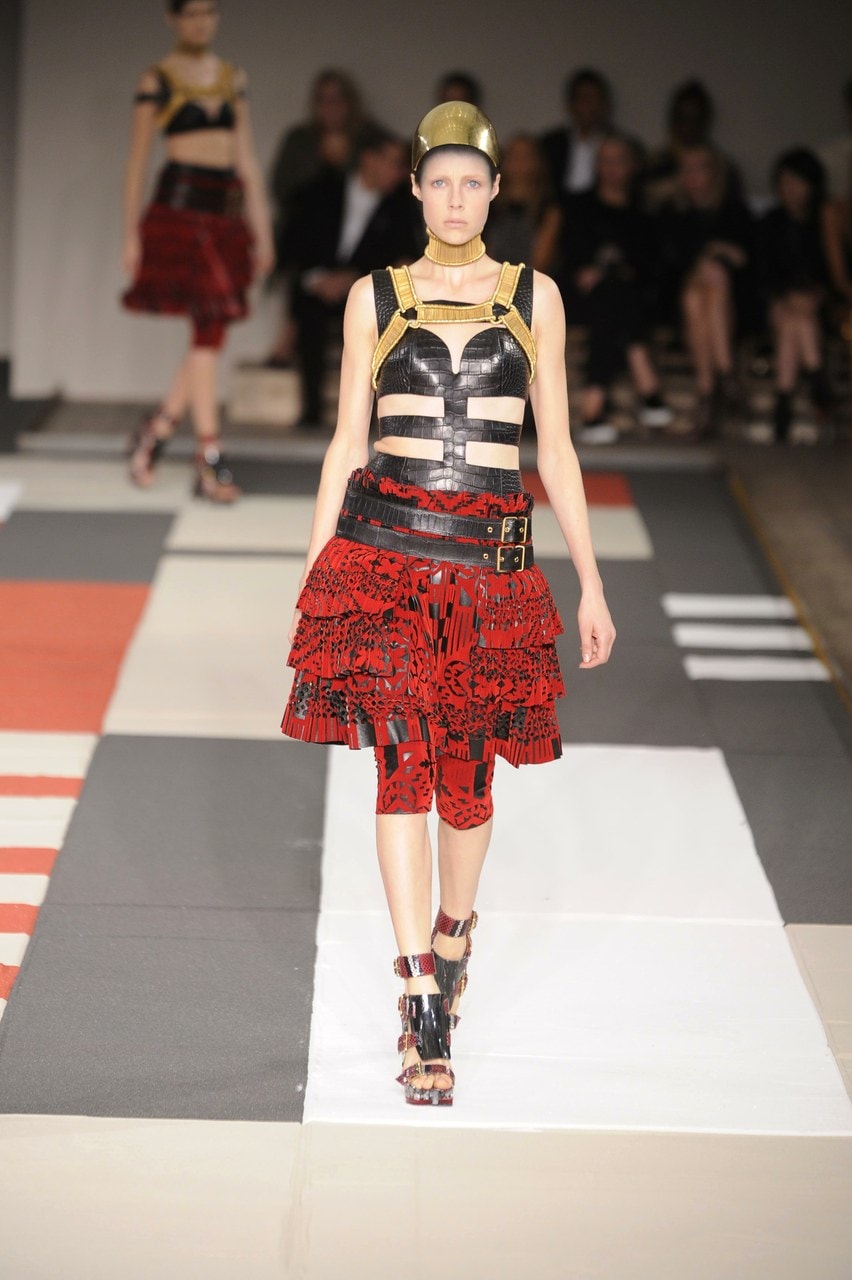 Paris Fashion Week Primavera/Estate 2014 Alexander McQueen