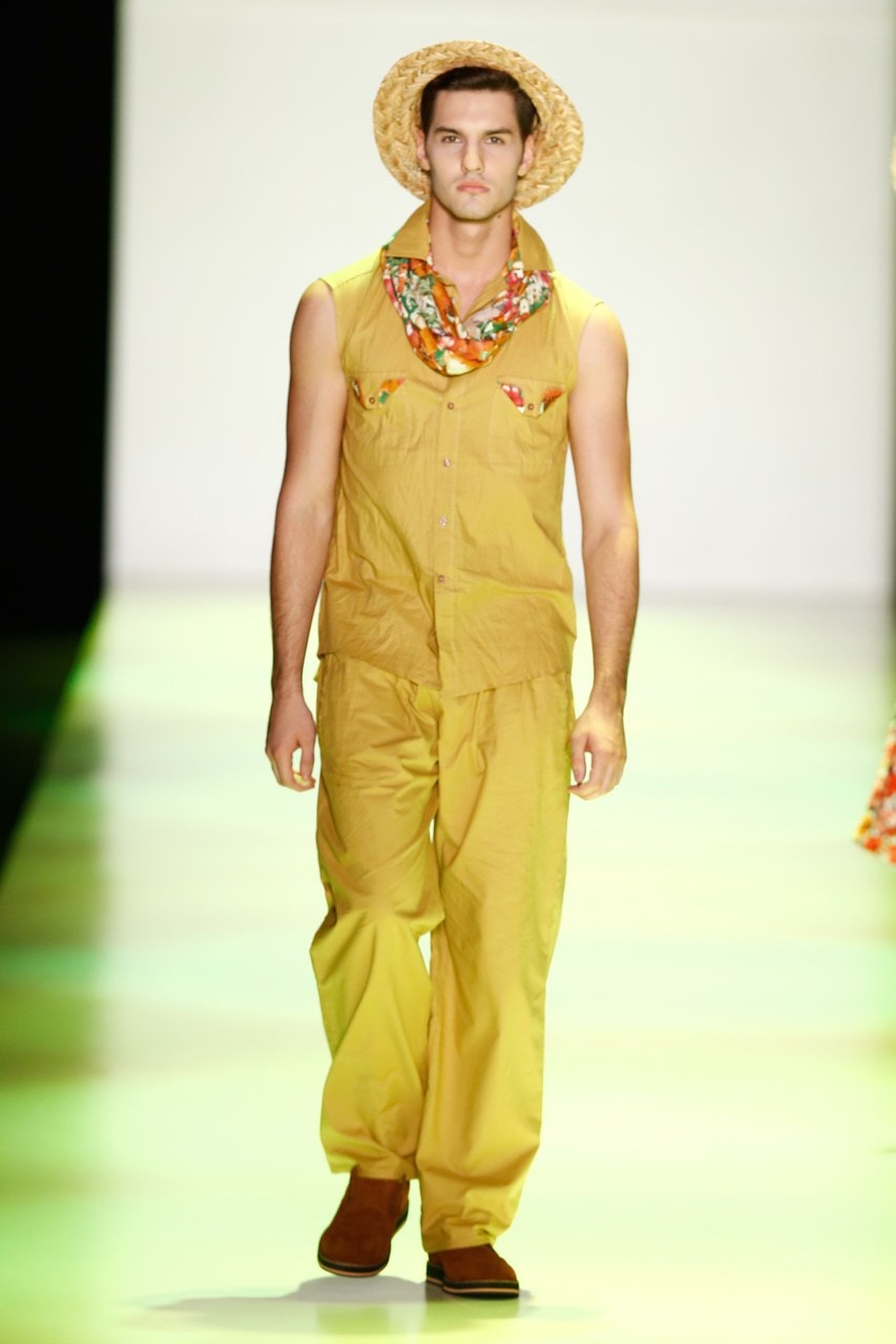 Mercedes Benz Fashion Week Russia Primavera/Estate 2014 Goga Nikabadze
