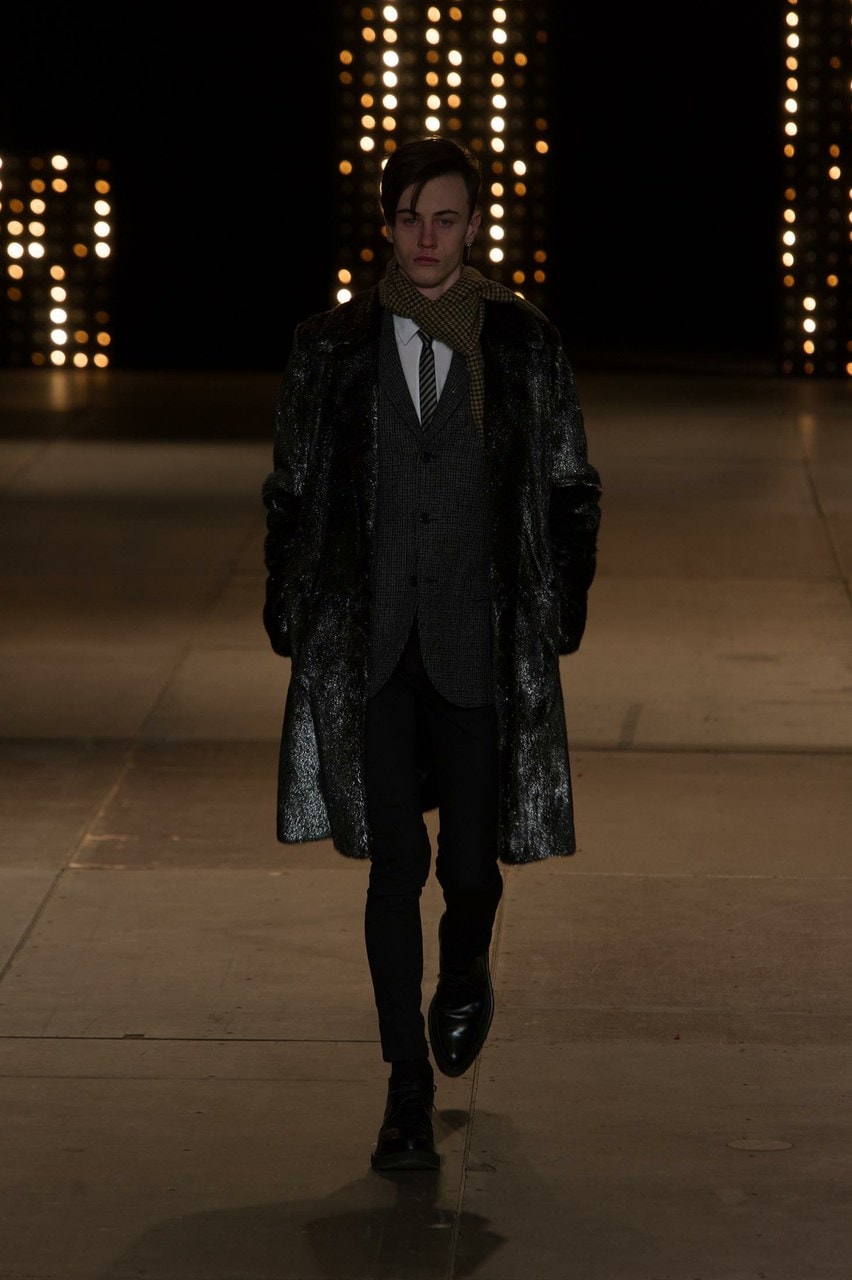 Paris Fashion Week Autunno/Inverno 2014/15 Saint Laurent