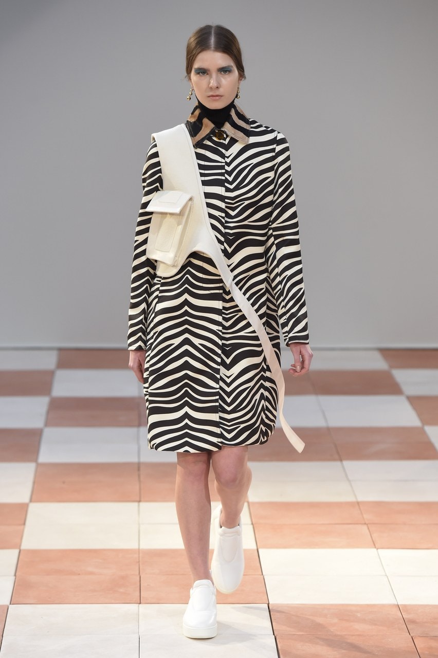 Paris Fashion Week Autunno/Inverno 2015/16 Celine