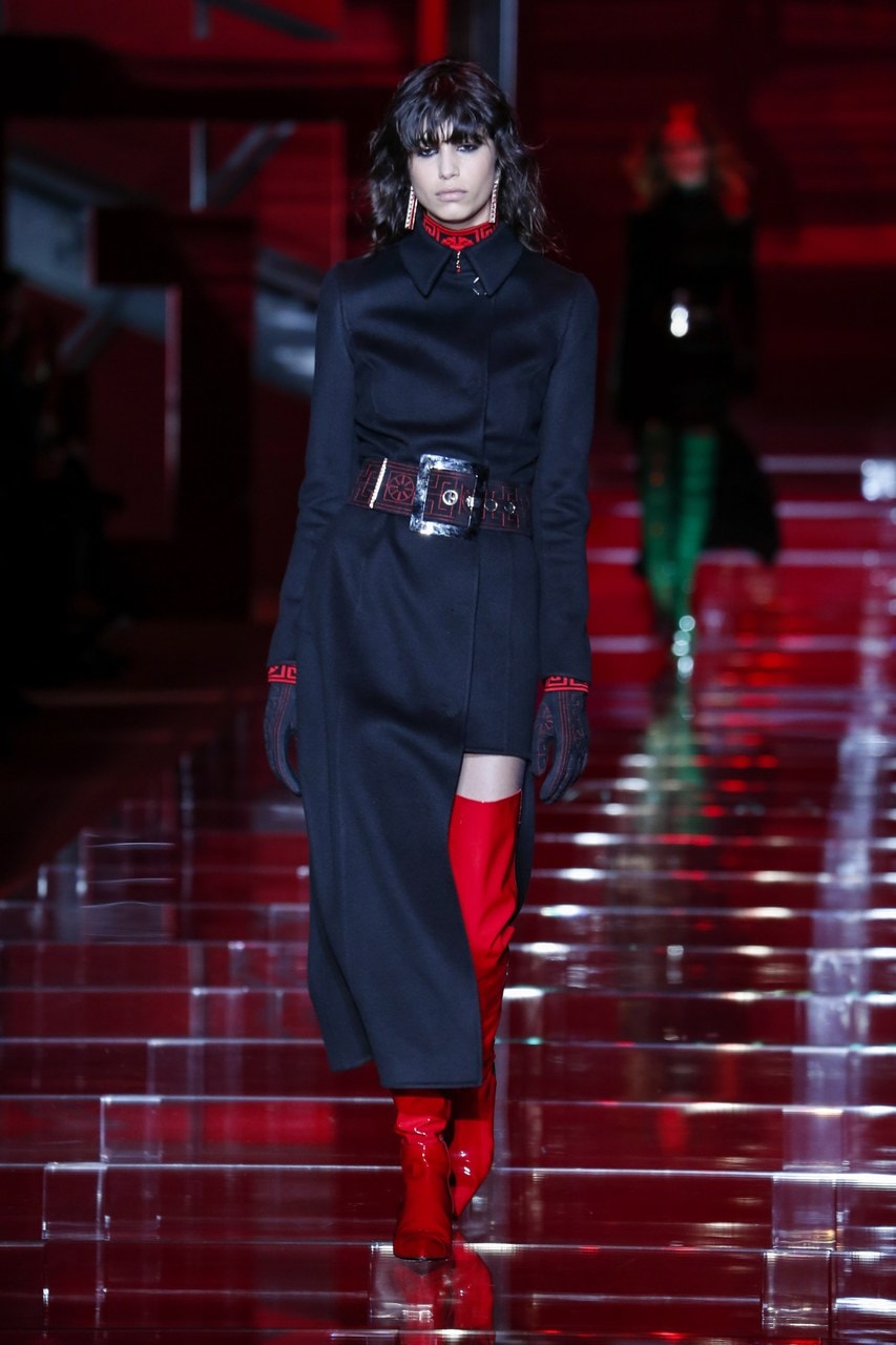 Milano Moda Donna Autunno/Inverno 2015/16 Versace