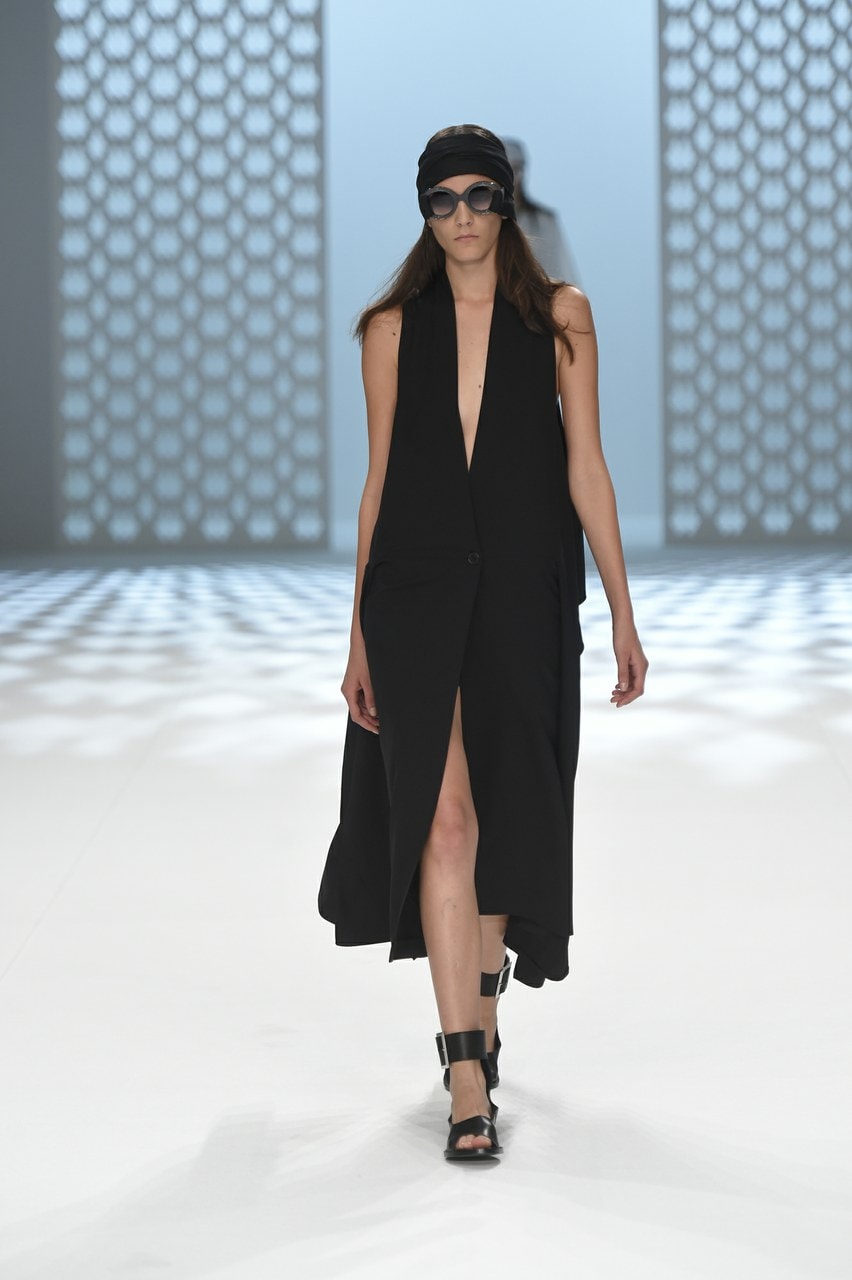 Paris Fashion Week Primavera/Estate 2015 Chalayan
