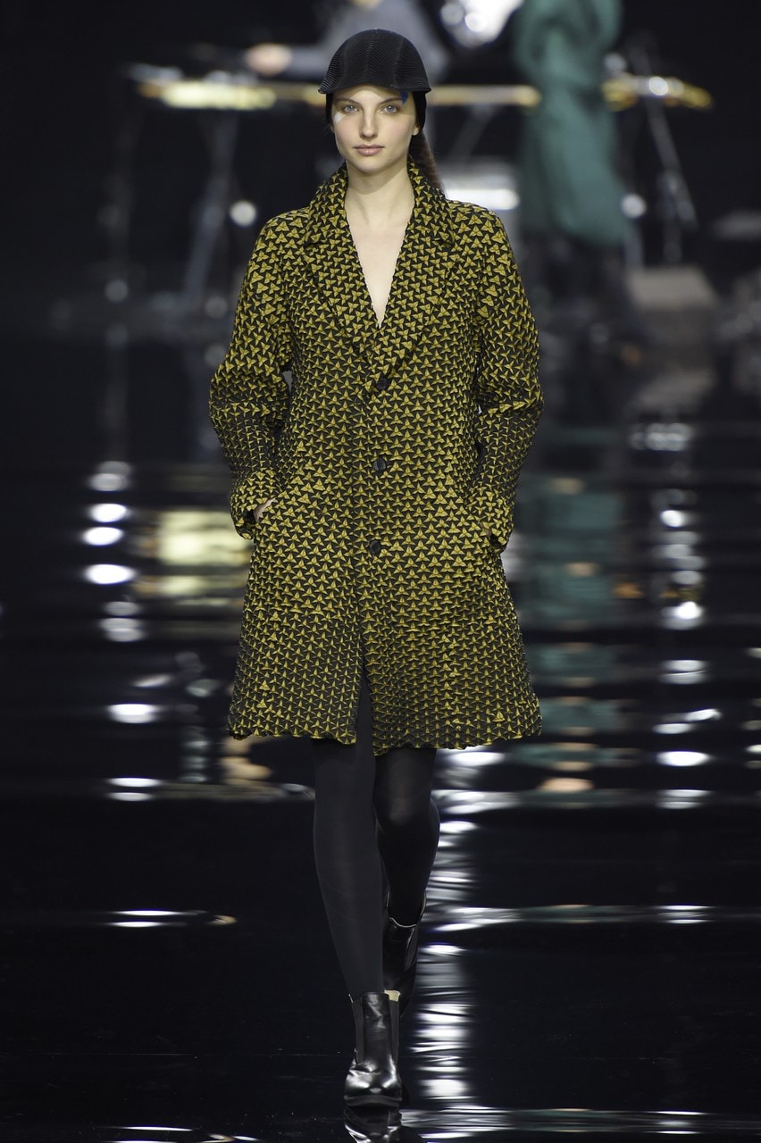 Paris Fashion Week Autunno/Inverno 2015/16 Issey Miyake
