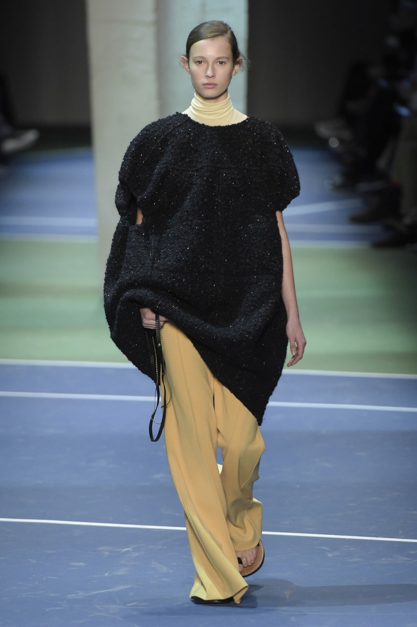 Paris Fashion Week Autunno/Inverno 2016/17 Celine