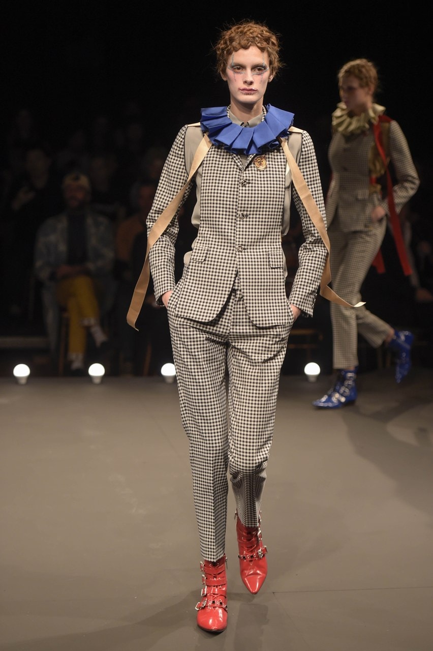 Paris Fashion Week Primavera/Estate 2016 Undercover