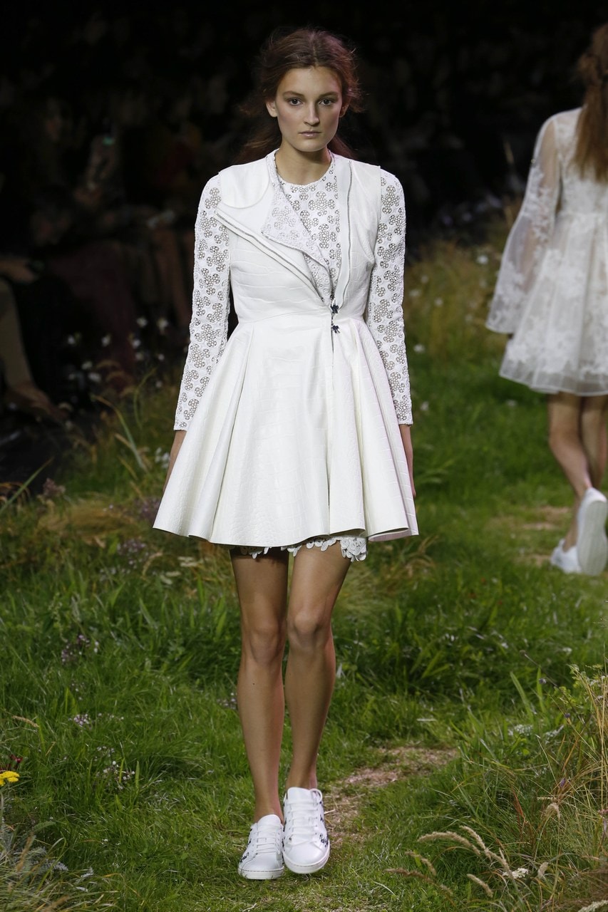 Paris Fashion Week Primavera/Estate 2016 Moncler Gamme Rouge