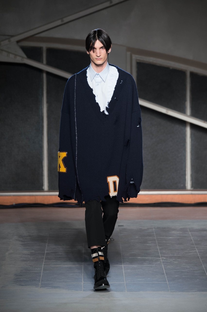 Paris Fashion Week Autunno/Inverno 2016/17 Raf Simons