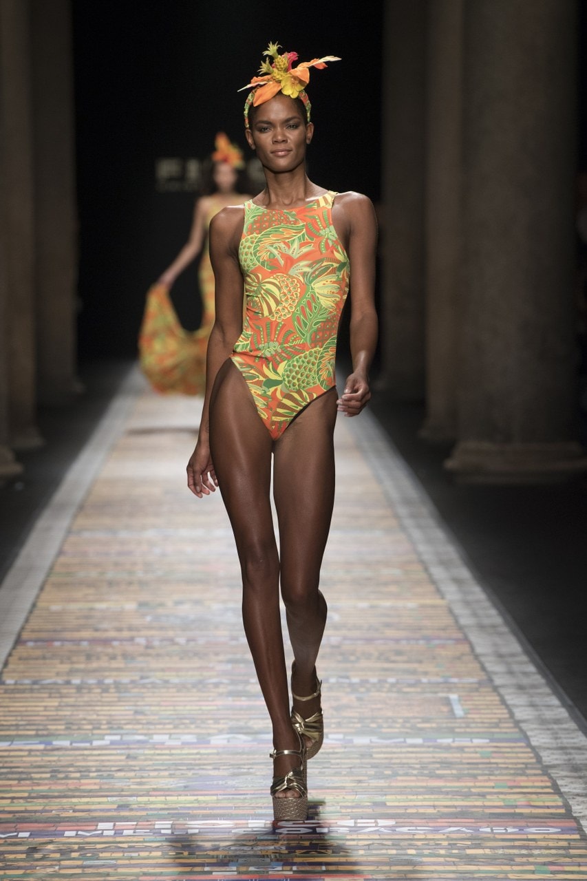 Milano Moda Donna Primavera/Estate 2017 Fisico