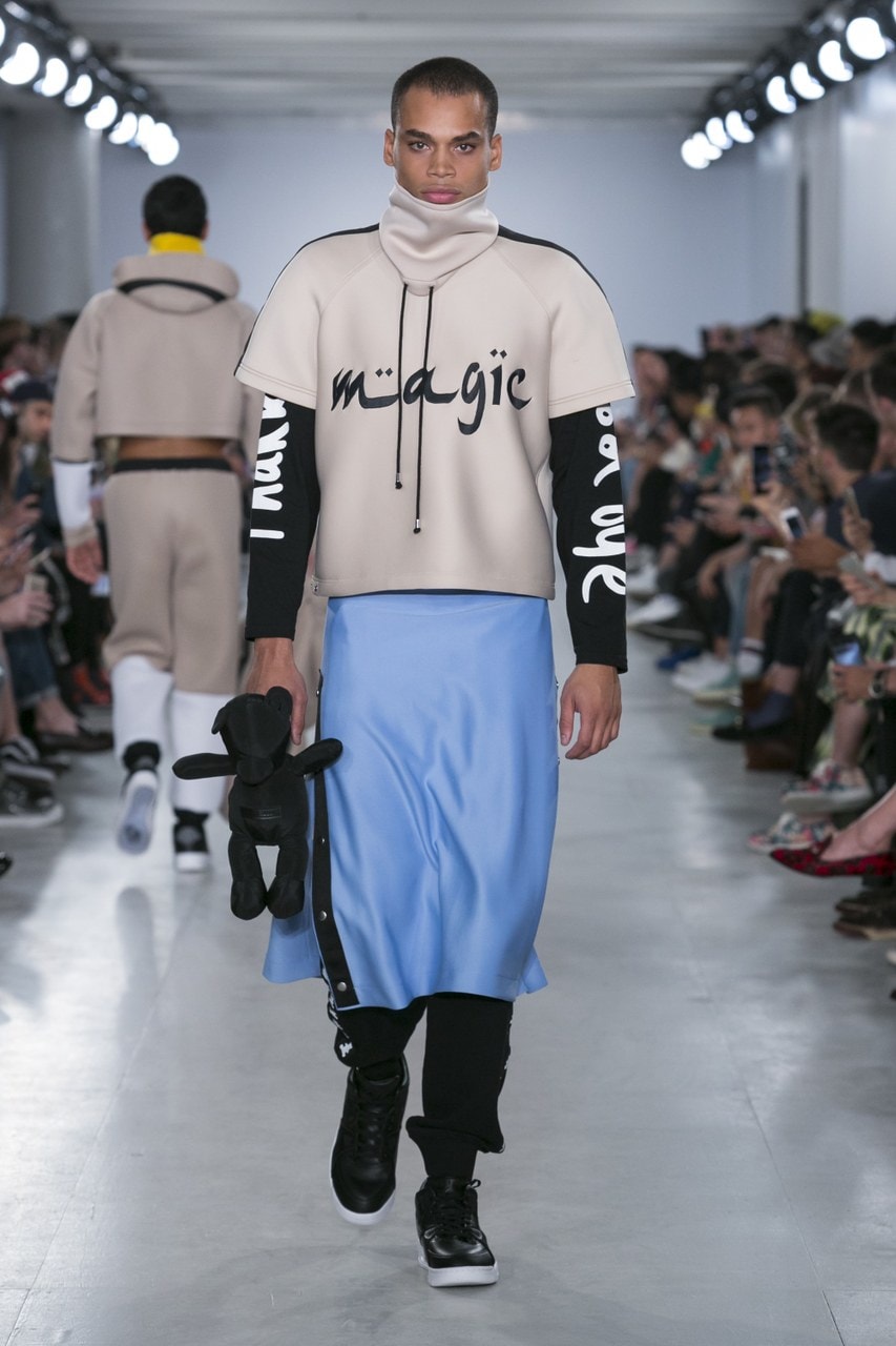 London Collections Men's Primavera/Estate 2017 Bobby Abley 