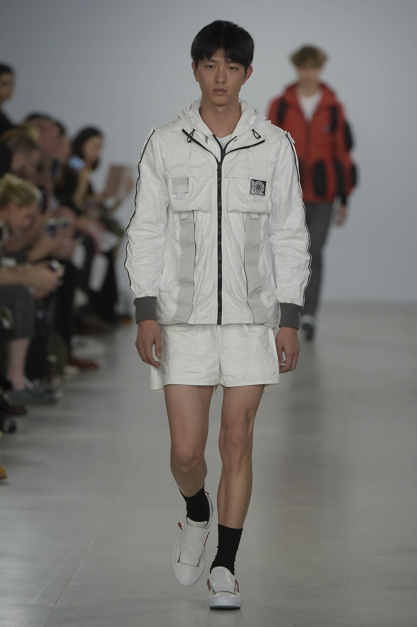 London Collections Men's Primavera/Estate 2017 Christopher Raeburn