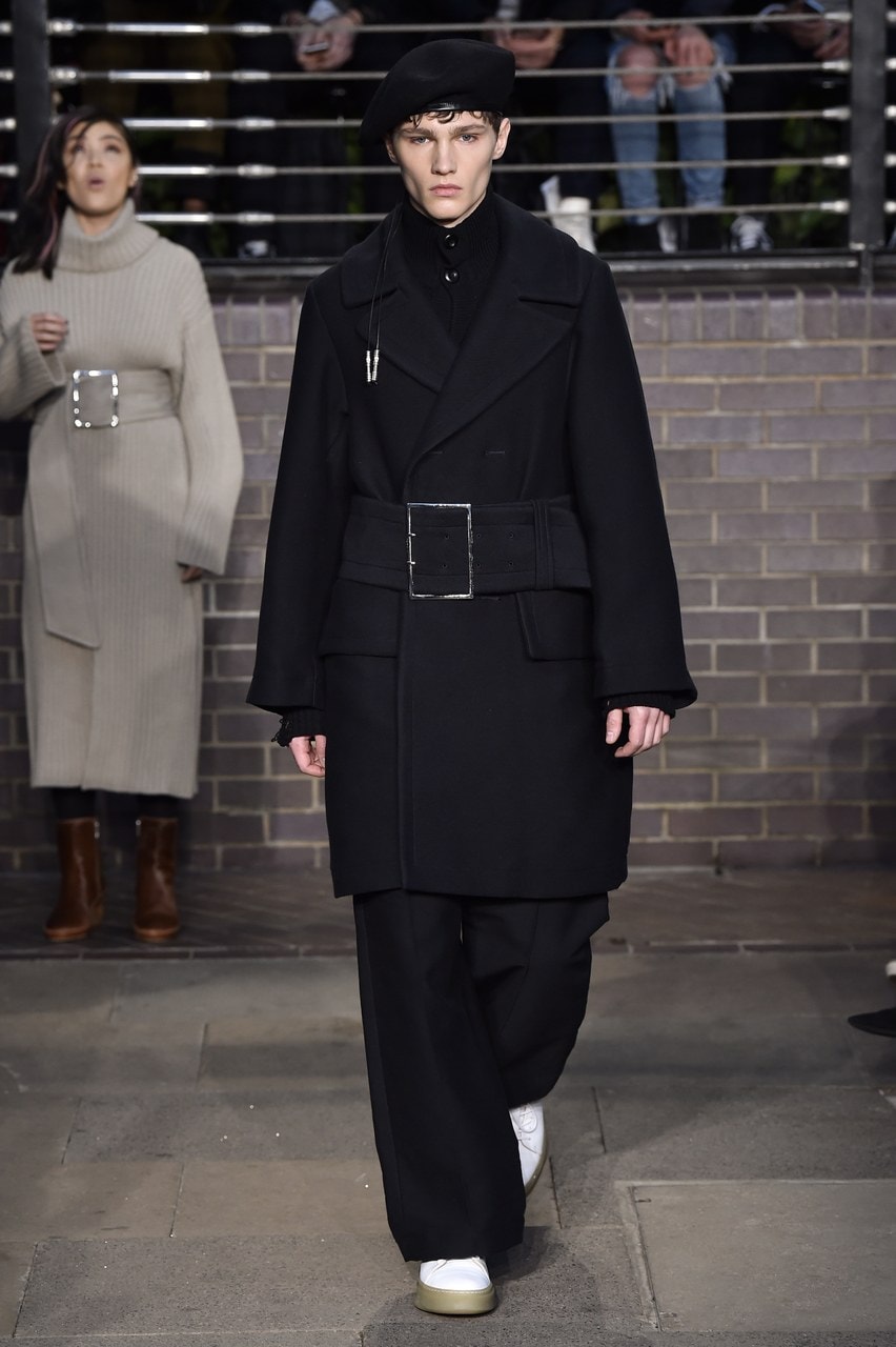 London Collections Men's Autunno/Inverno 2017/18 Maison Mihara Yasuhiro