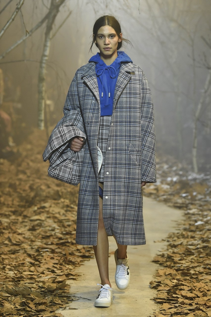 Paris Fashion Week Autunno/Inverno 2017/18 Off white