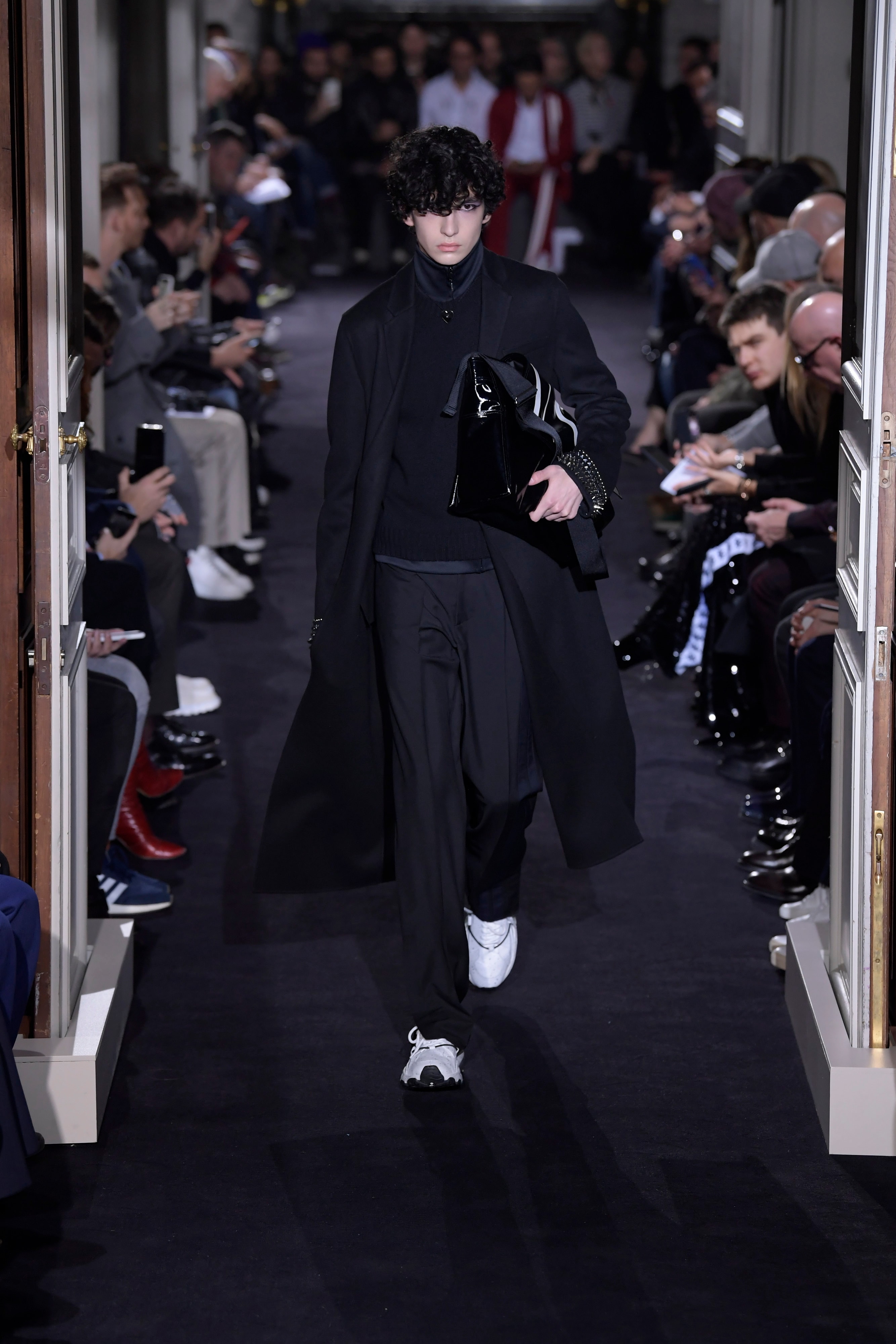 Paris Fashion Week Hommes Autunno/Inverno 2018/19 Valentino