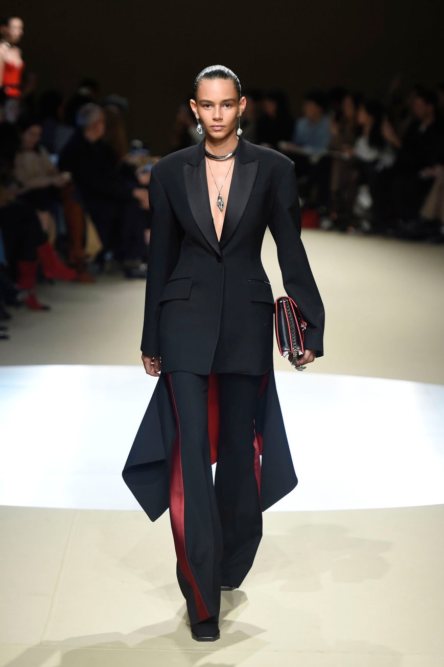 Paris Fashion Week Autunno/Inverno 2018/19 Alexander McQueen
