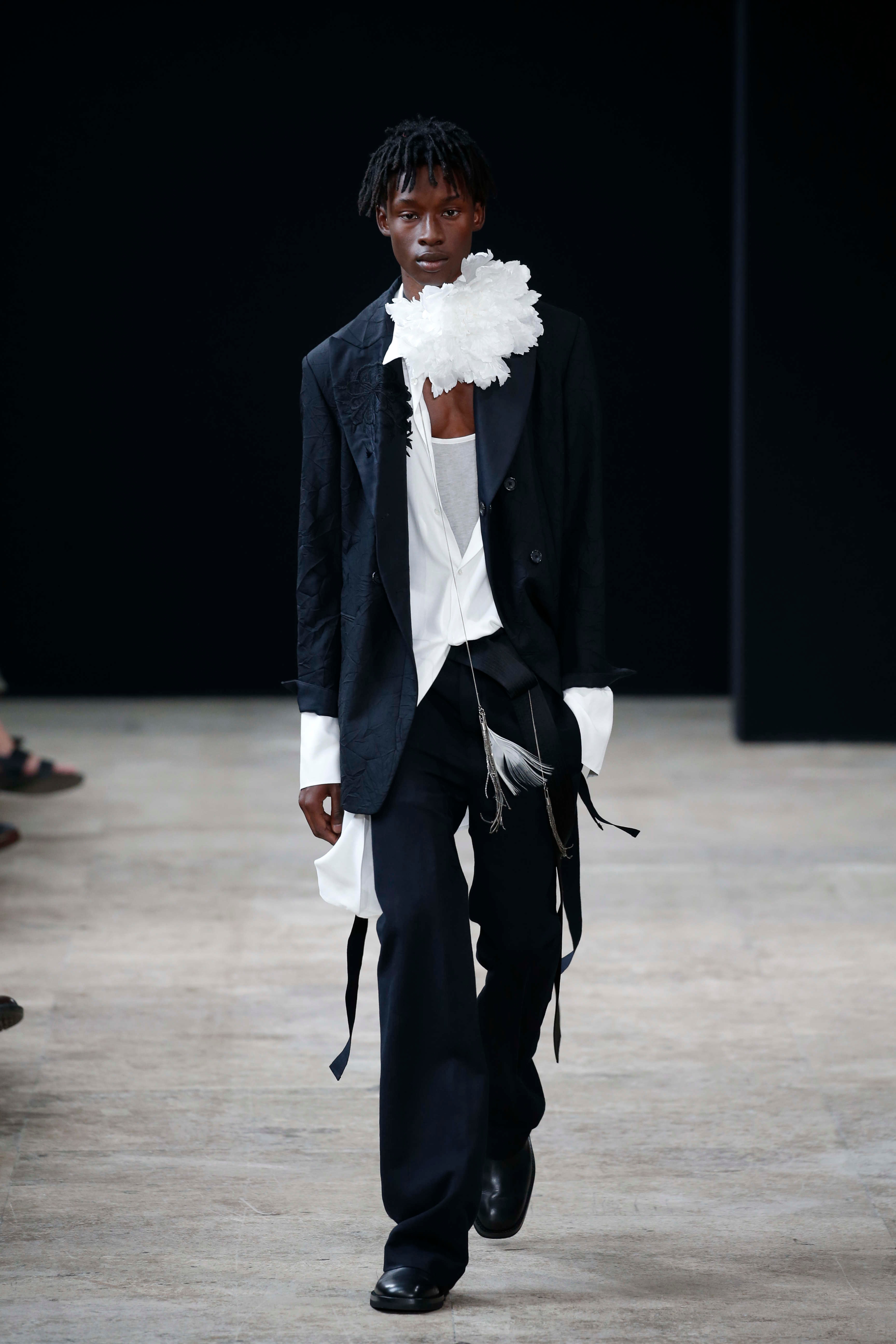 Paris Fashion Week Primavera/Estate 2018 Ann Demeulemeester