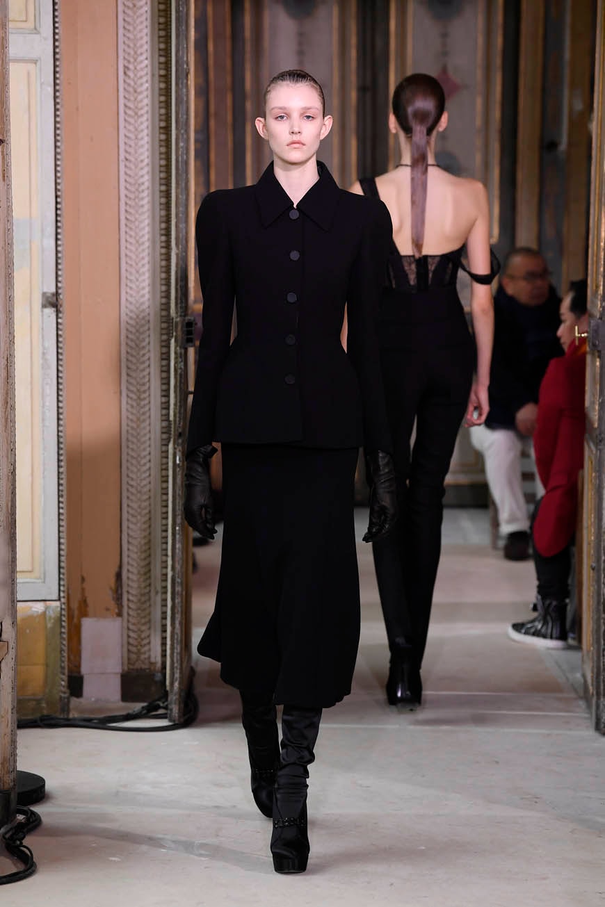 Paris Fashion Week Autunno/Inverno 2019/20 Olivier Theyskens