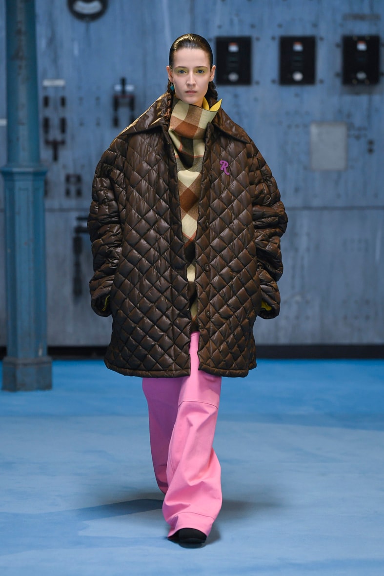 Paris Fashion Week Autunno/Inverno 2021/22 Raf Simons