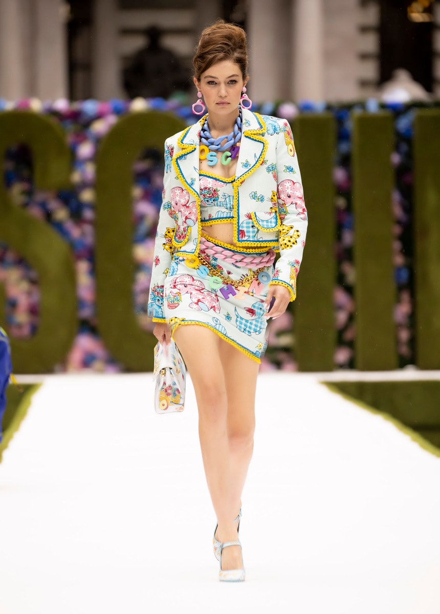 New York Fashion Week Primavera/Estate 2022 Moschino