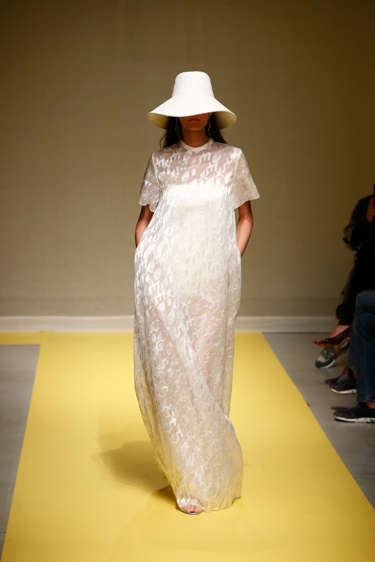 Milano Moda Donna Primavera/Estate 2022 Hui