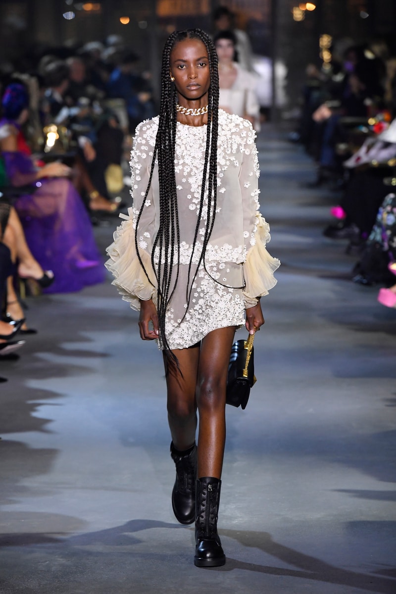Paris Fashion Week Primavera/Estate 2022 Valentino