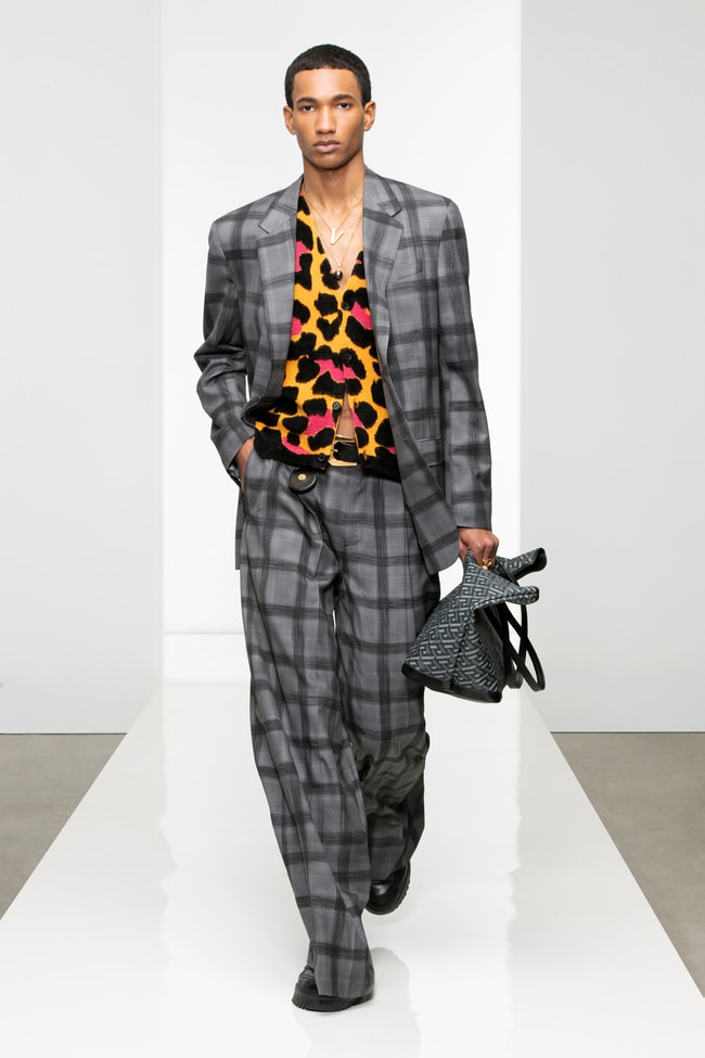 Milano Moda Uomo Autunno/Inverno 2022/23 Versace