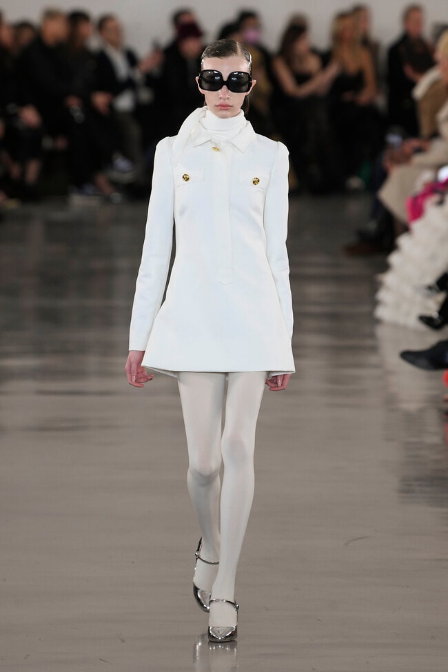 Paris Fashion Week Autunno/Inverno 2022/23 Giambattista Valli