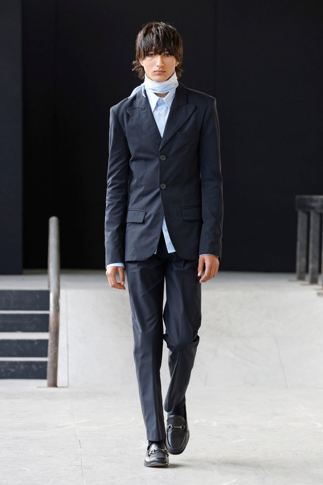 London Collections Men's Primavera/Estate 2023 Carlota Barrera