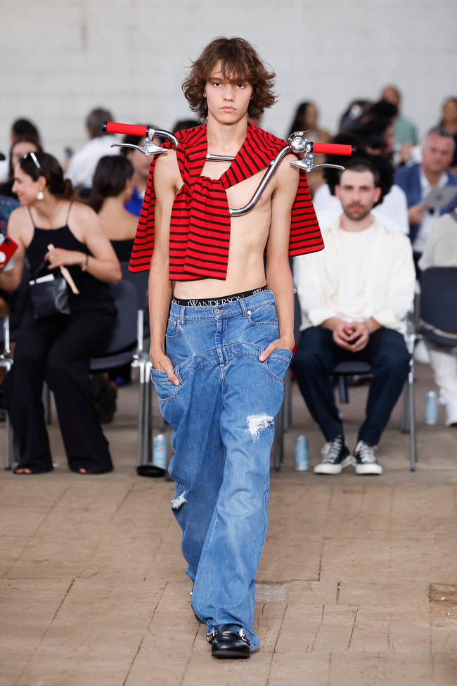 Milano Moda Uomo Primavera/Estate 2023 JW Anderson