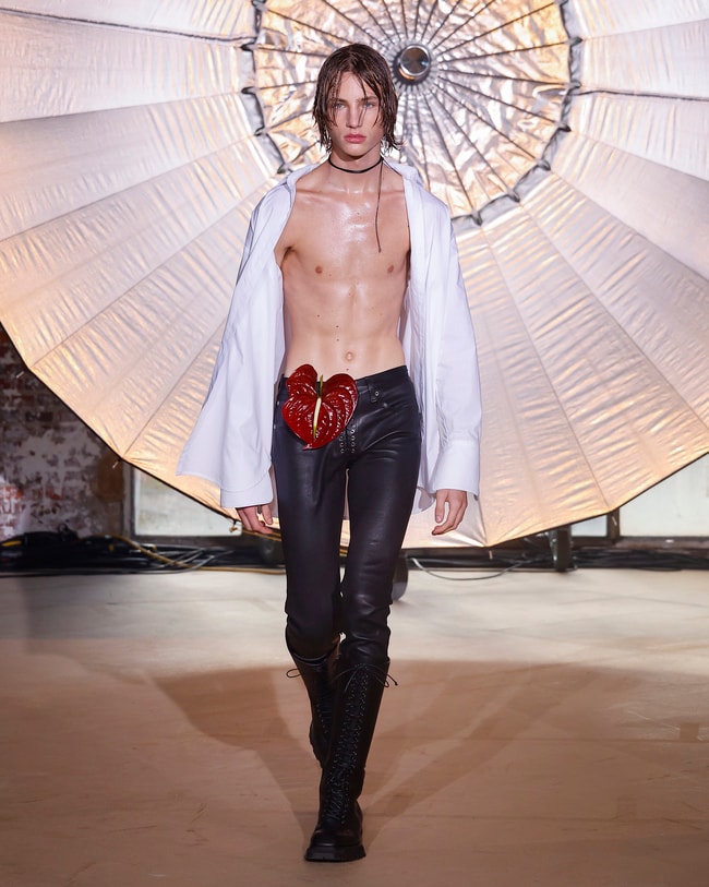 Paris Fashion Week Primavera/Estate 2023 Ludovic De Saint Sernin