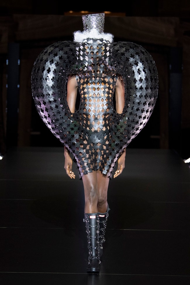 Paris Fashion Week Primavera/Estate 2023 Noir Kei Ninomiya