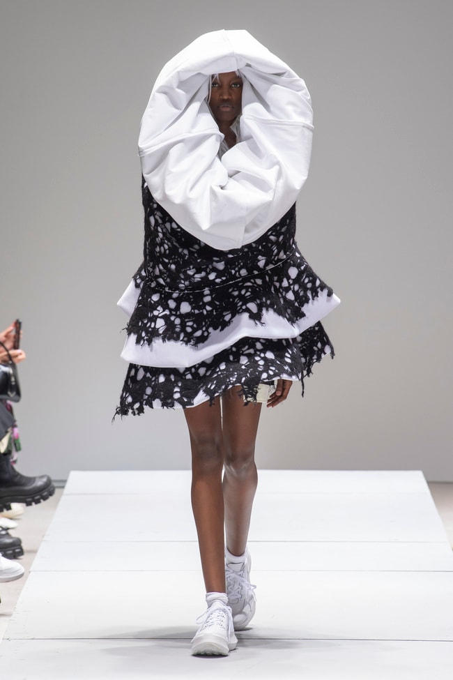 Paris Fashion Week Primavera/Estate 2023 Comme des Garçons