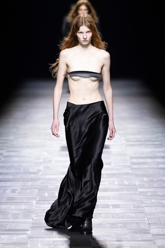 Paris Fashion Week Autunno/Inverno 2023/24 Ann Demeulemeester