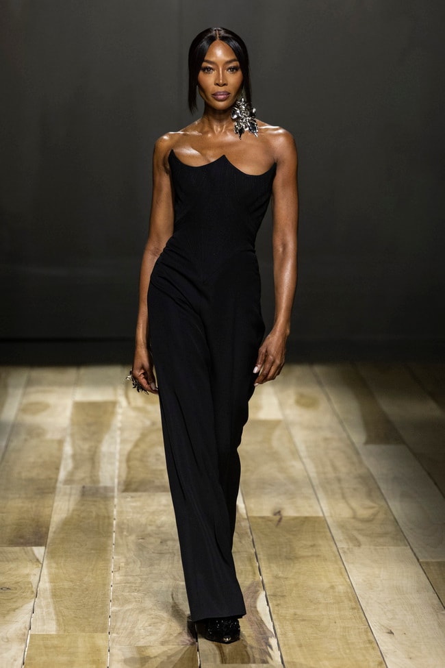 Paris Fashion Week Autunno/Inverno 2023/24 Alexander McQueen