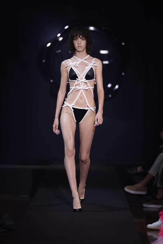 Paris Haute Couture Autunno/Inverno 2023/24 Victor&Rolf