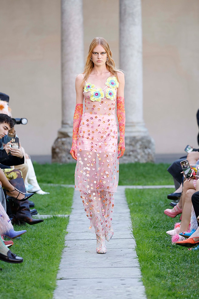Milano Moda Donna Primavera/Estate 2024 Shuting Qiu
