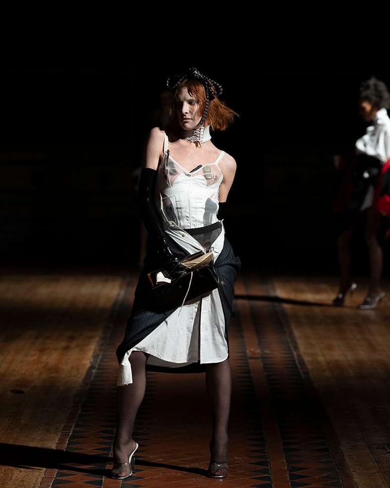 London Fashion Week Autunno/Inverno 2024/25 Dilara Findikoglu 