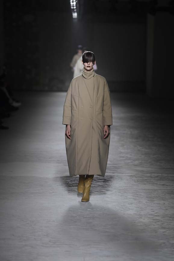 Paris Fashion Week Autunno/Inverno 2024/25 Dries Van Noten