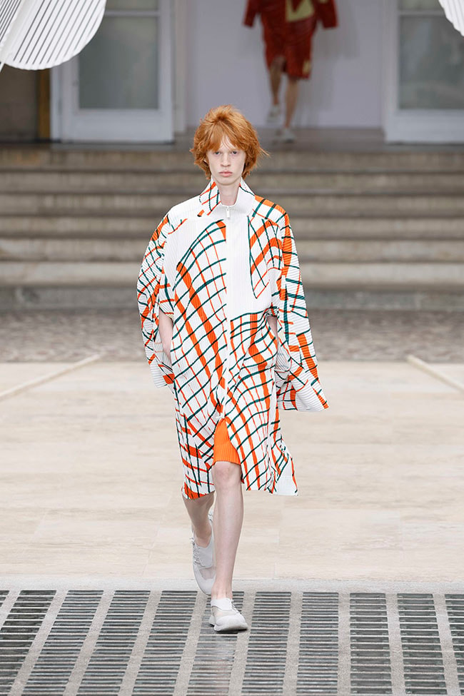 Paris Fashion Week Hommes Primavera/Estate 2025 Issey Miyake