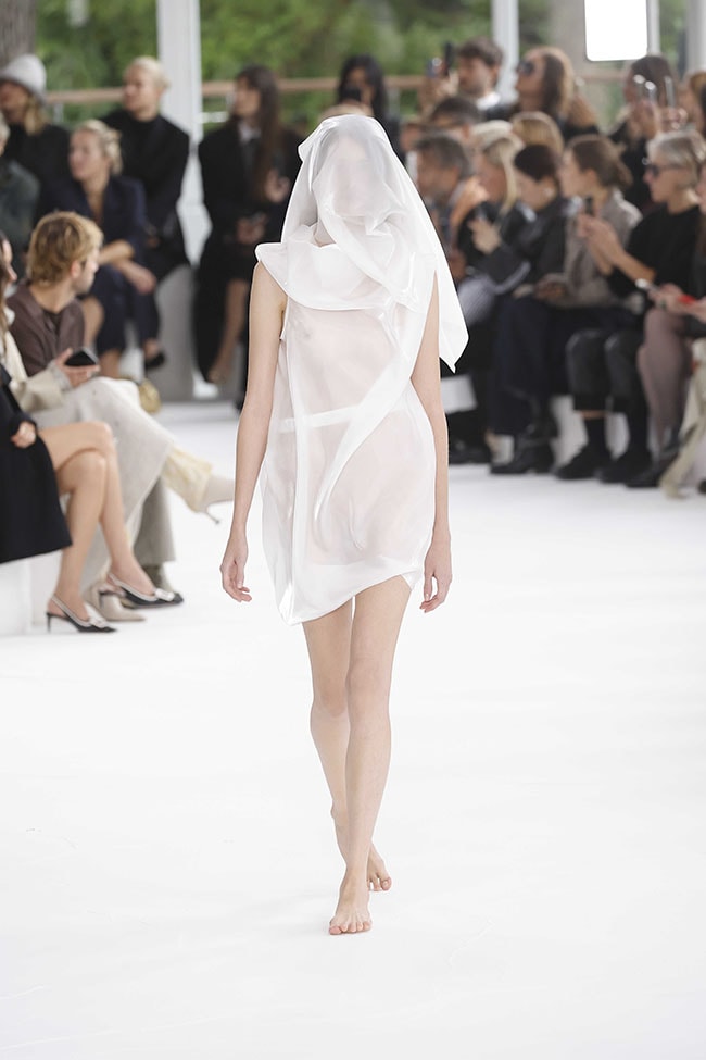 Paris Fashion Week Primavera/Estate 2025 Issey Miyake